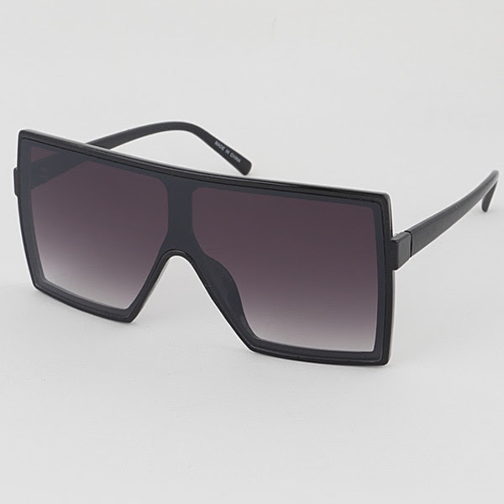 Black Squared “Ari” Shades